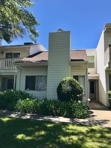 7004 La Cuesta Ln