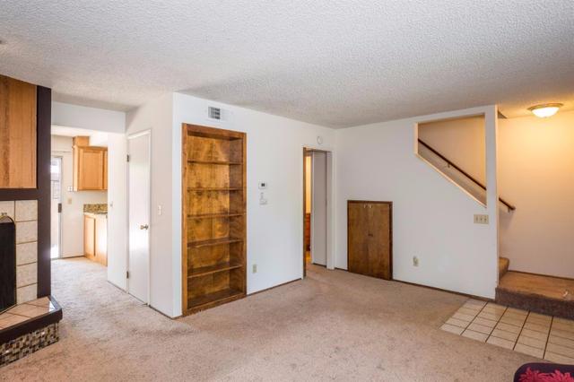 7004 La Cuesta Ln