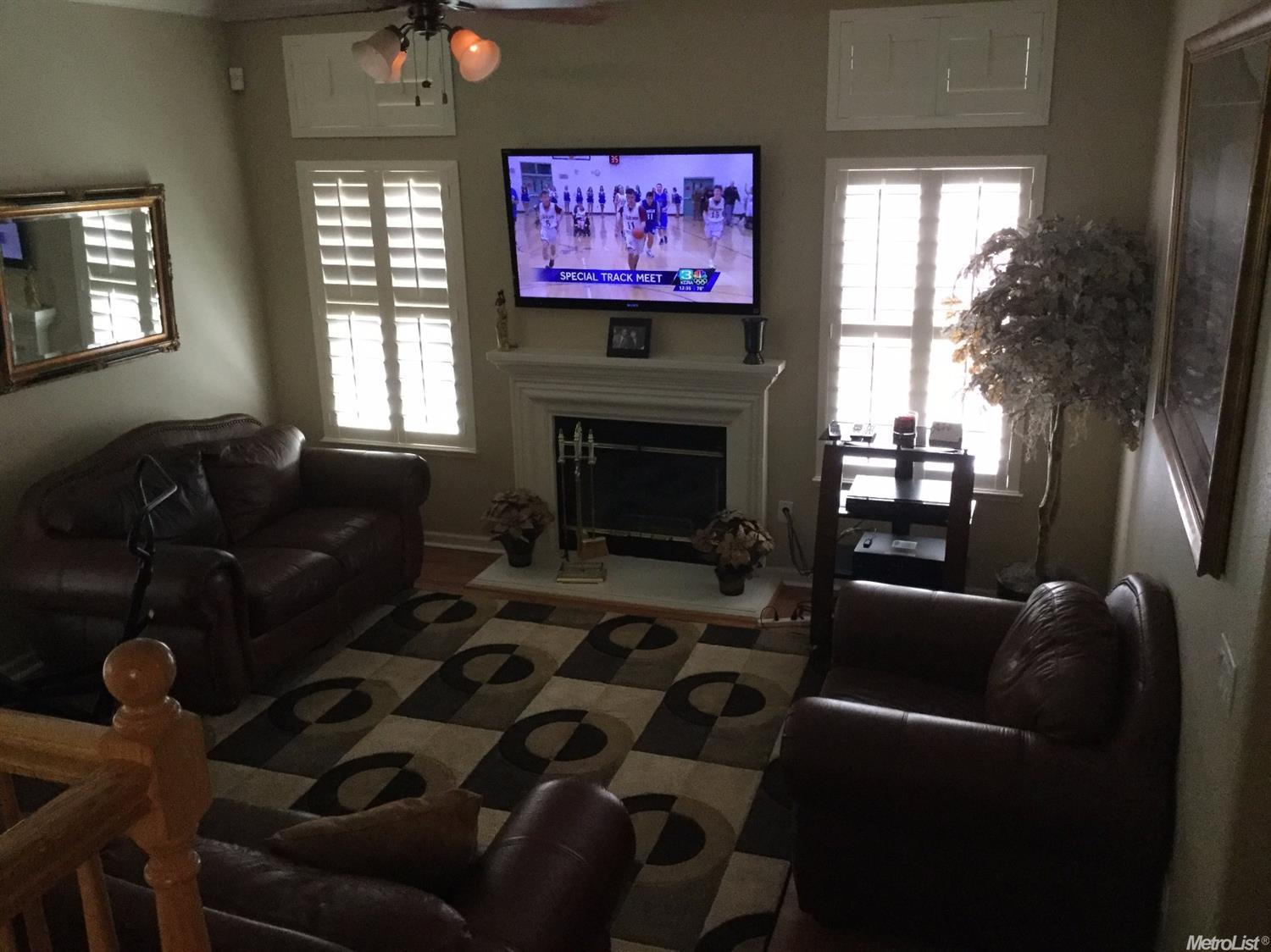 For Sale: 8524 Spring Azure Way Elk Grove, CA 95624