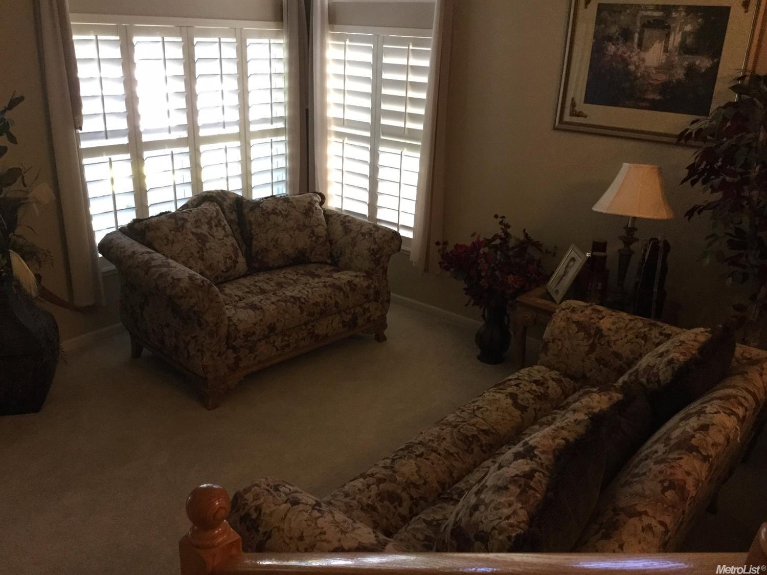 For Sale: 8524 Spring Azure Way Elk Grove, CA 95624