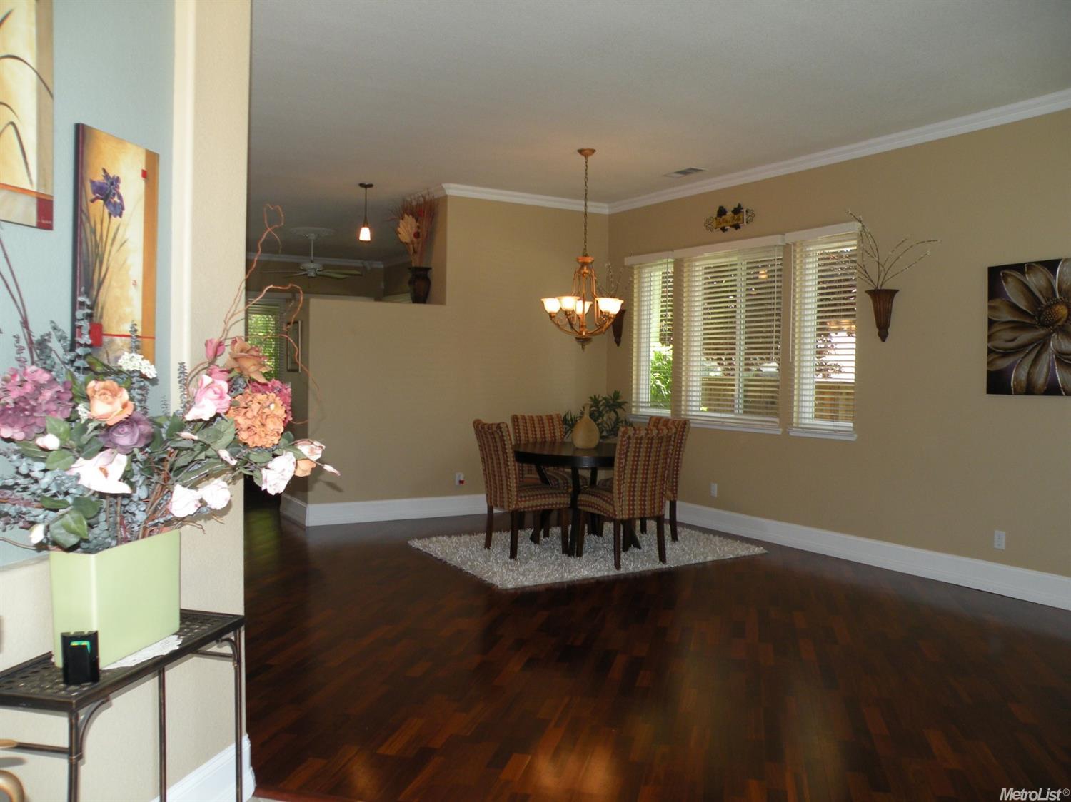 For Sale: 9486 Rossport Way Elk Grove, CA 95624