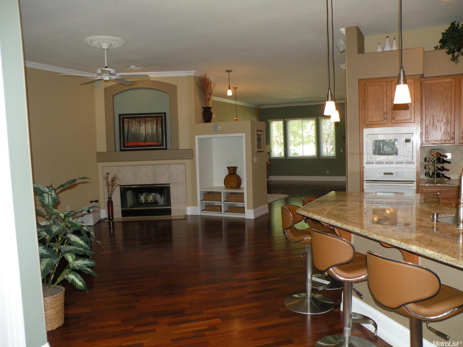 For Sale: 9486 Rossport Way Elk Grove, CA 95624