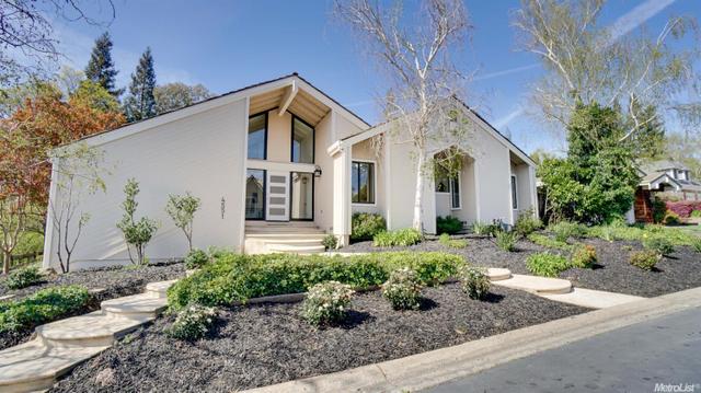 8201 Hegseth Ct