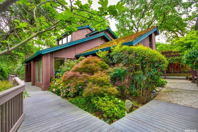 8201 Hegseth Ct