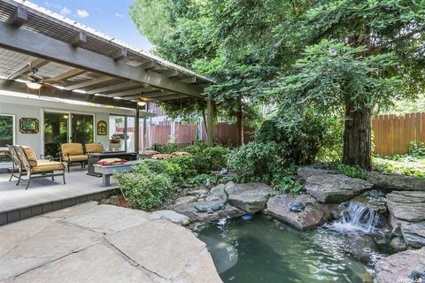 8052 Vintage Way