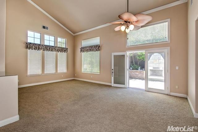For Sale: 211 Marsh Hawk Dr Folsom, CA 95630