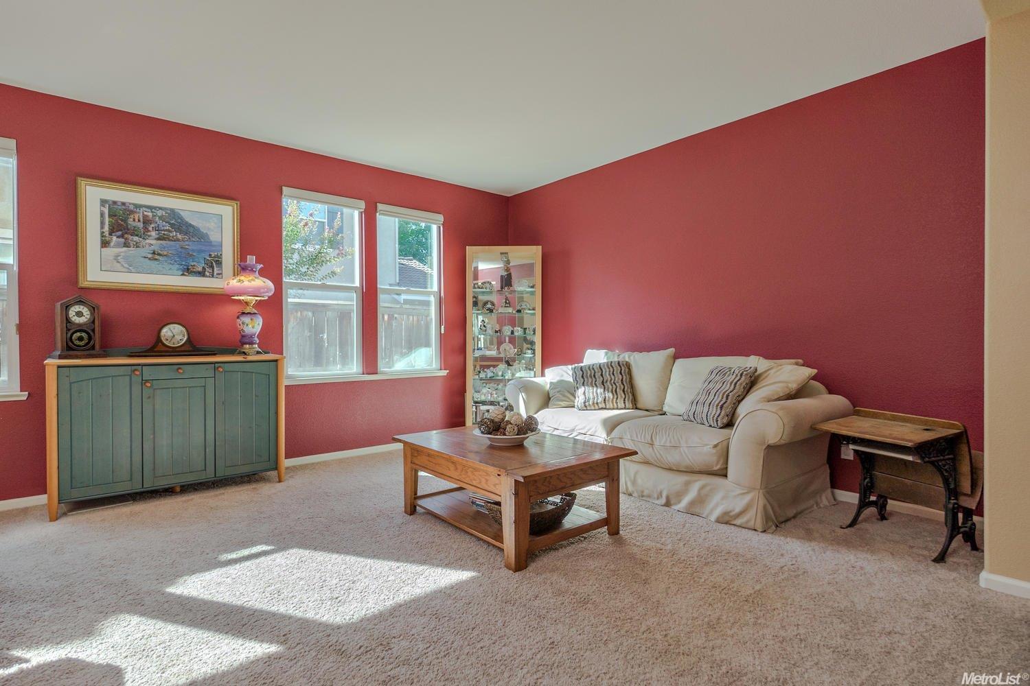 1181 Fergusen Way