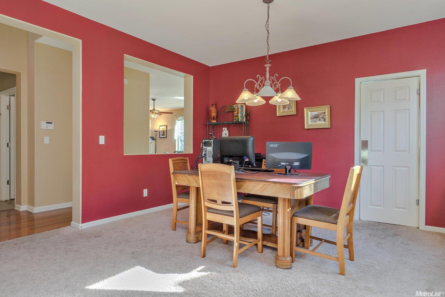 1181 Fergusen Way
