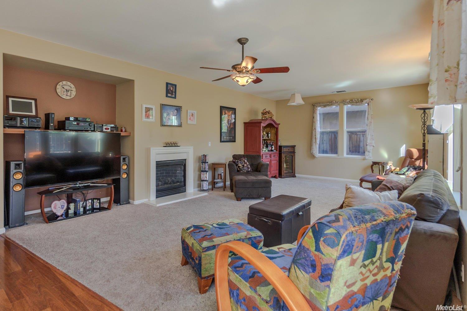 1181 Fergusen Way