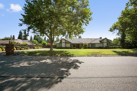 10016 Wilton Oaks Ct