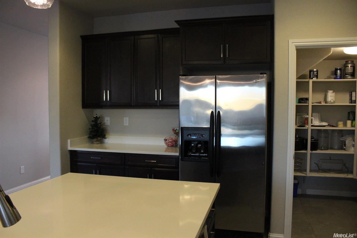 511 Alessandria Pl