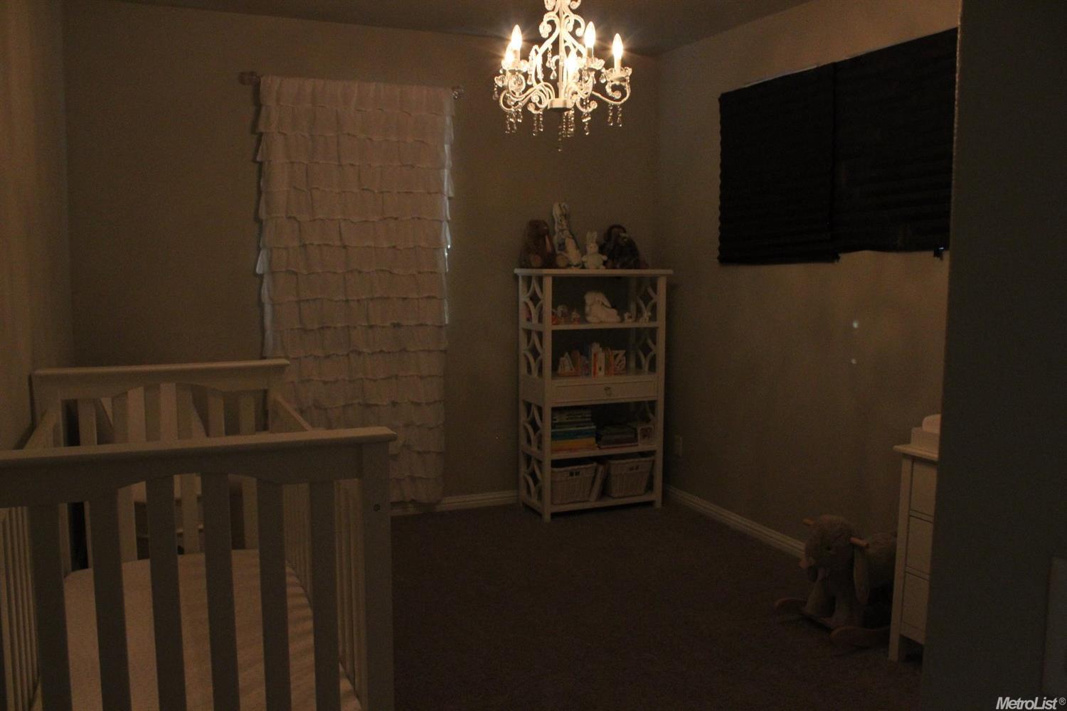 511 Alessandria Pl