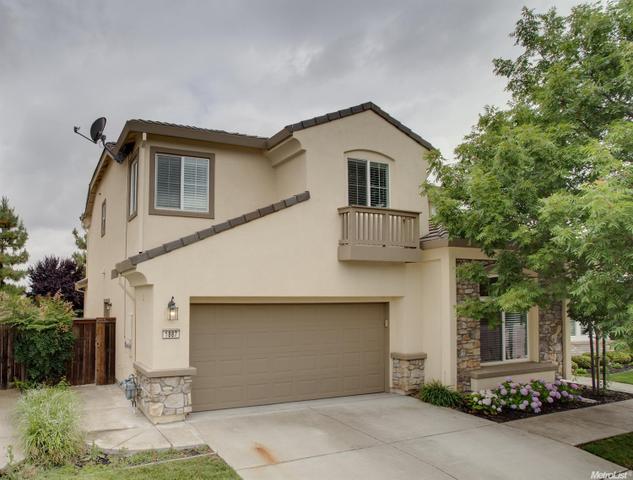 2443 Loon Lake Ln