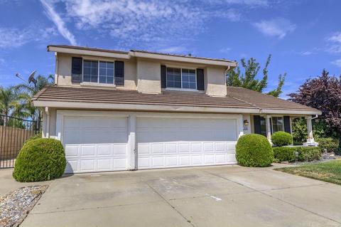 2828 Red Clover Way
