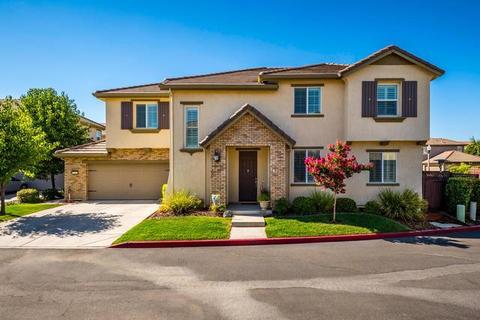 1076 Ashford Ln