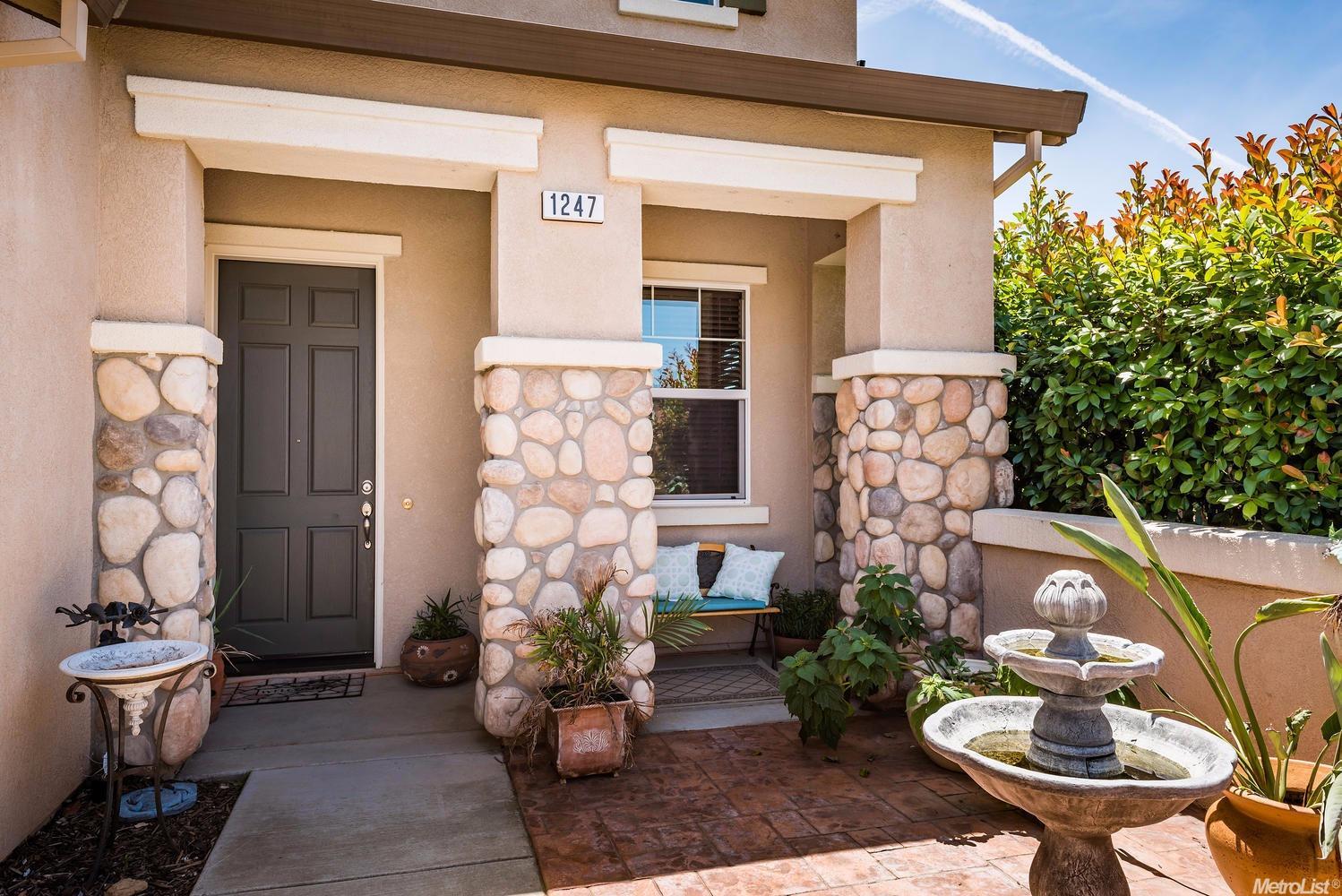 For Sale: 1247 Torrington Ln Lincoln, CA 95648
