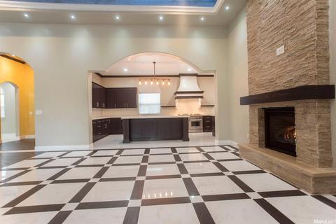 5520 Oakbrooke