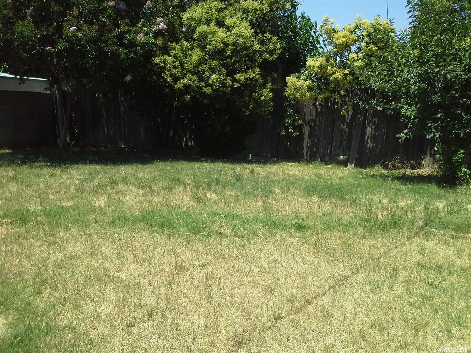 For Sale: 3703 Jonko Ave North Highlands, CA 95660
