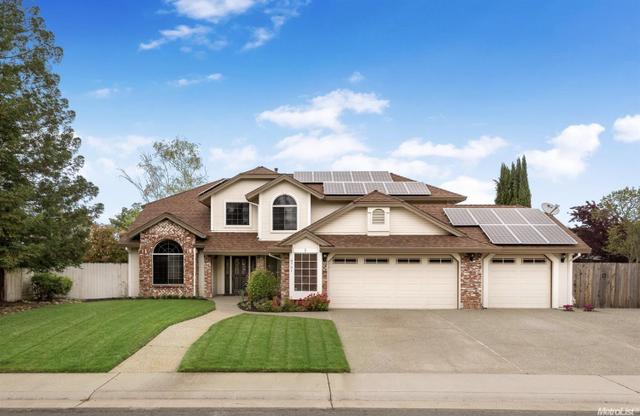 1872 Grey Owl Cir