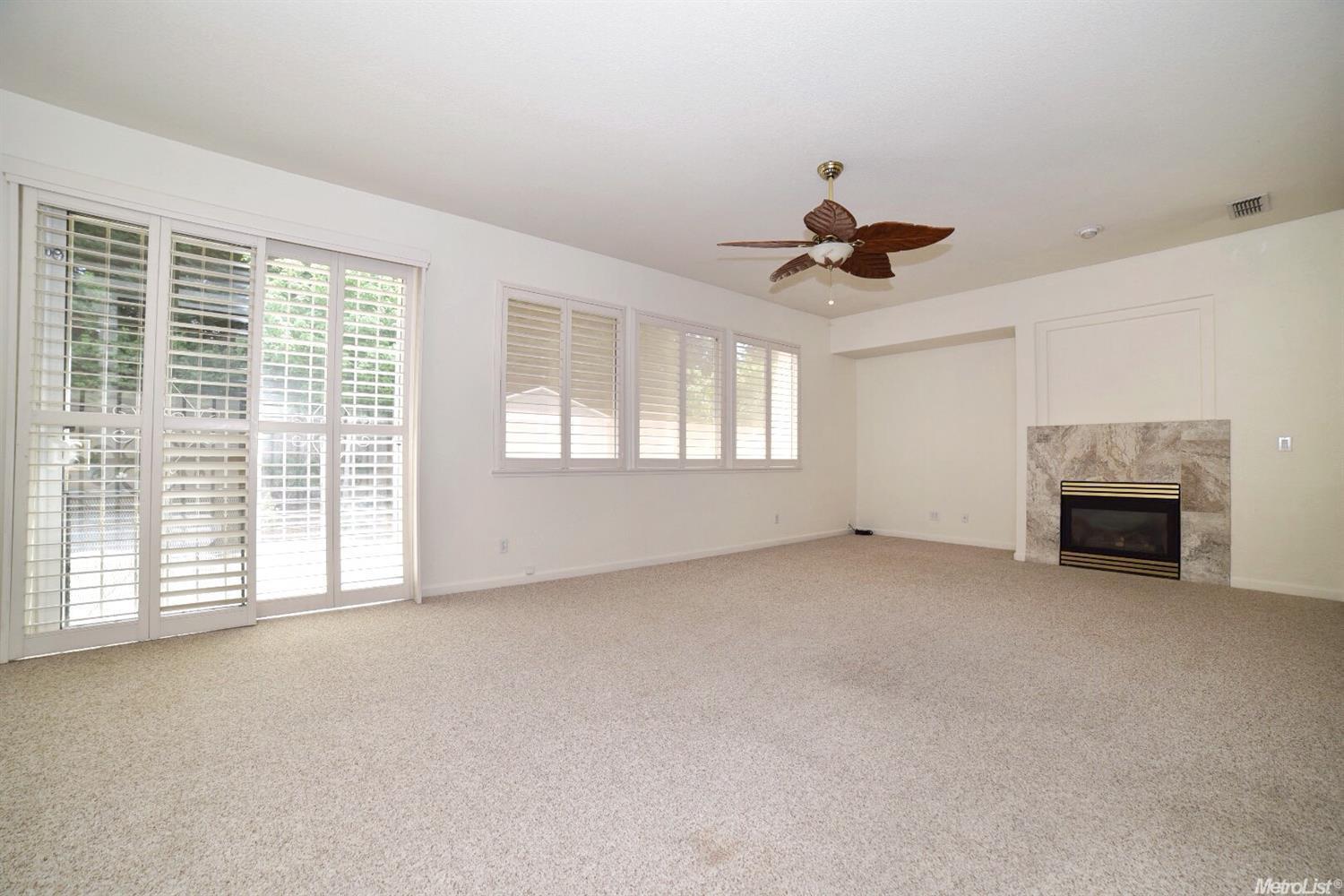For Sale: 1048 Caswell Dr Roseville, CA 95661