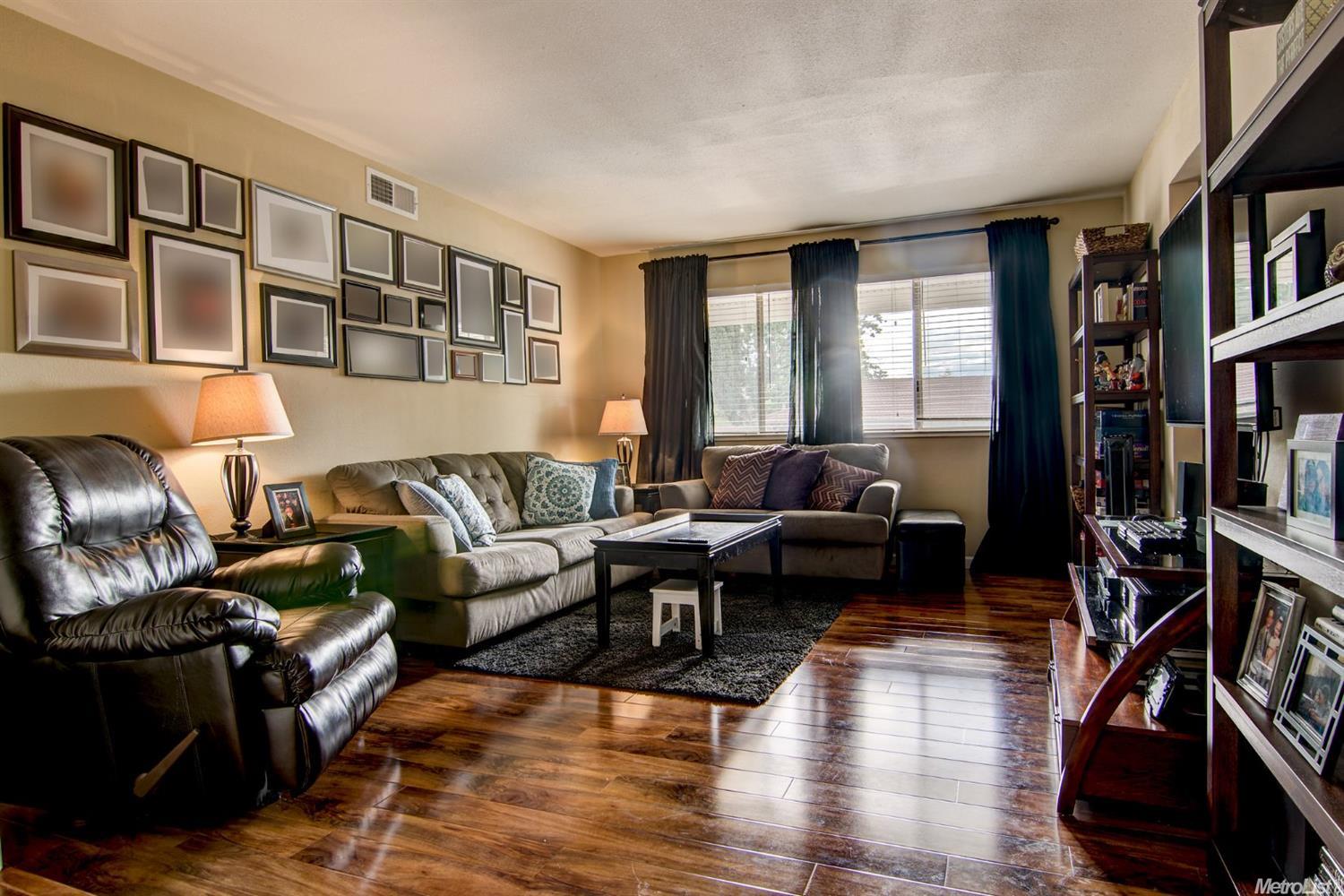 For Sale: 1805 Queens Ct Roseville, CA 95661