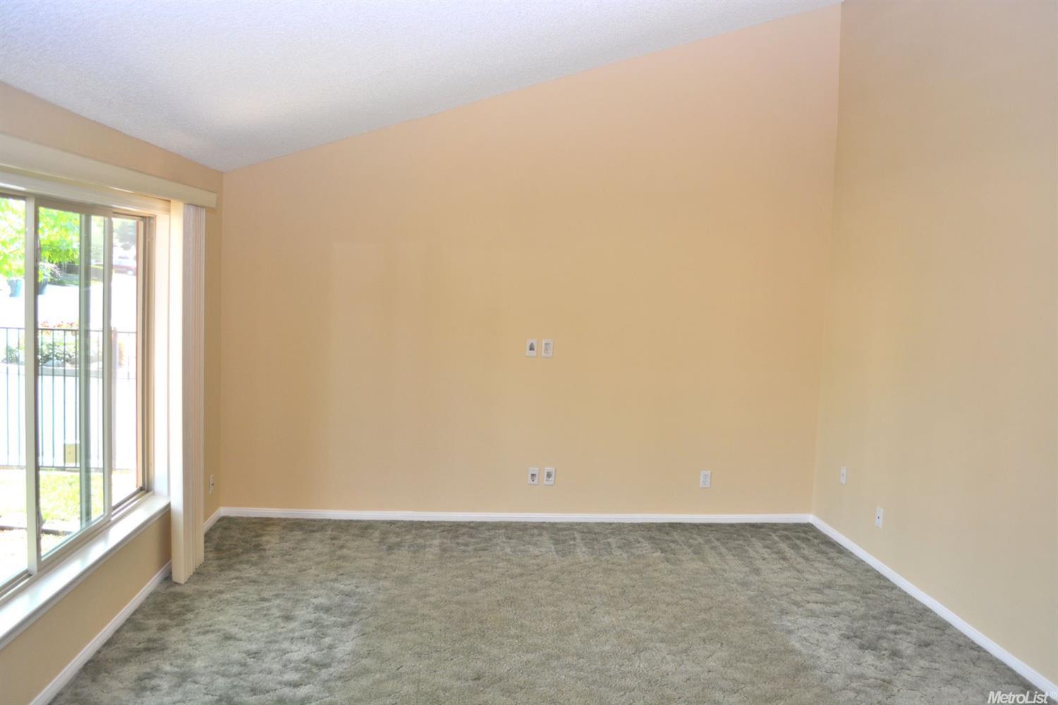 For Sale: 1701 Oakview Dr Roseville, CA 95661