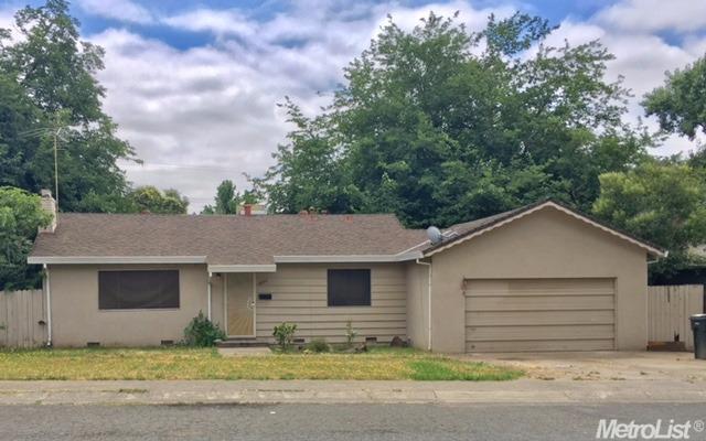 8622 Pershing Ave