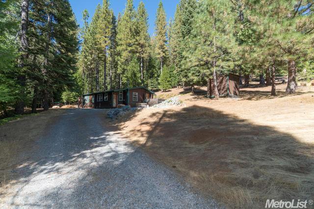 22690 Rocky Ln
