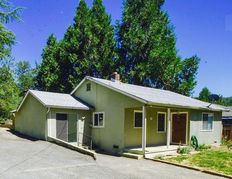 1300 Carson Rd