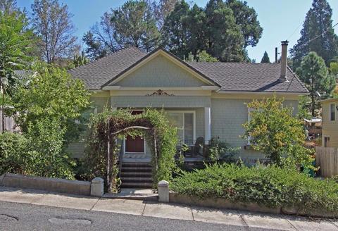 641 Canal St