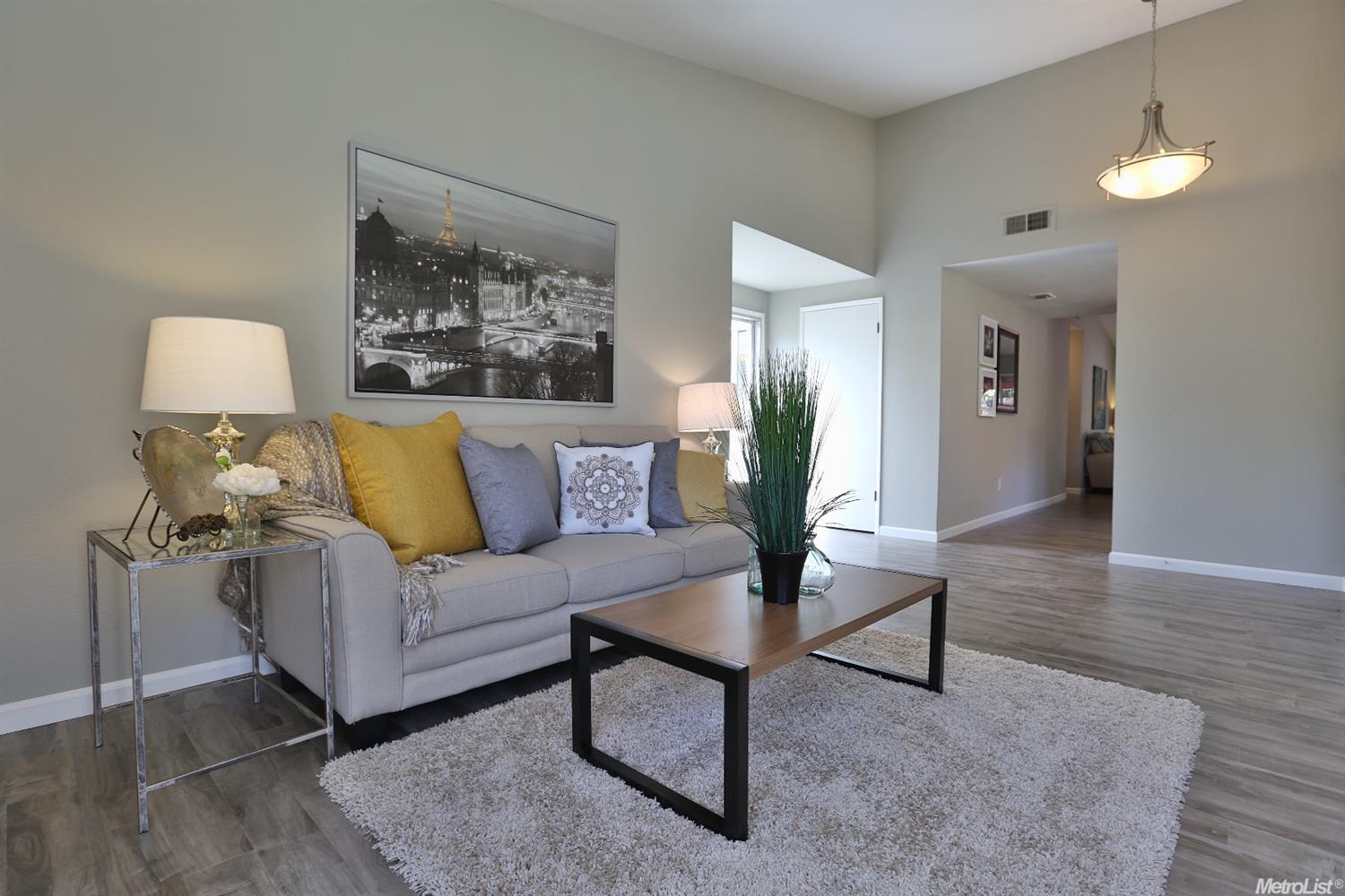 For Sale: 2247 Green Blossom Rancho Cordova, CA 95670