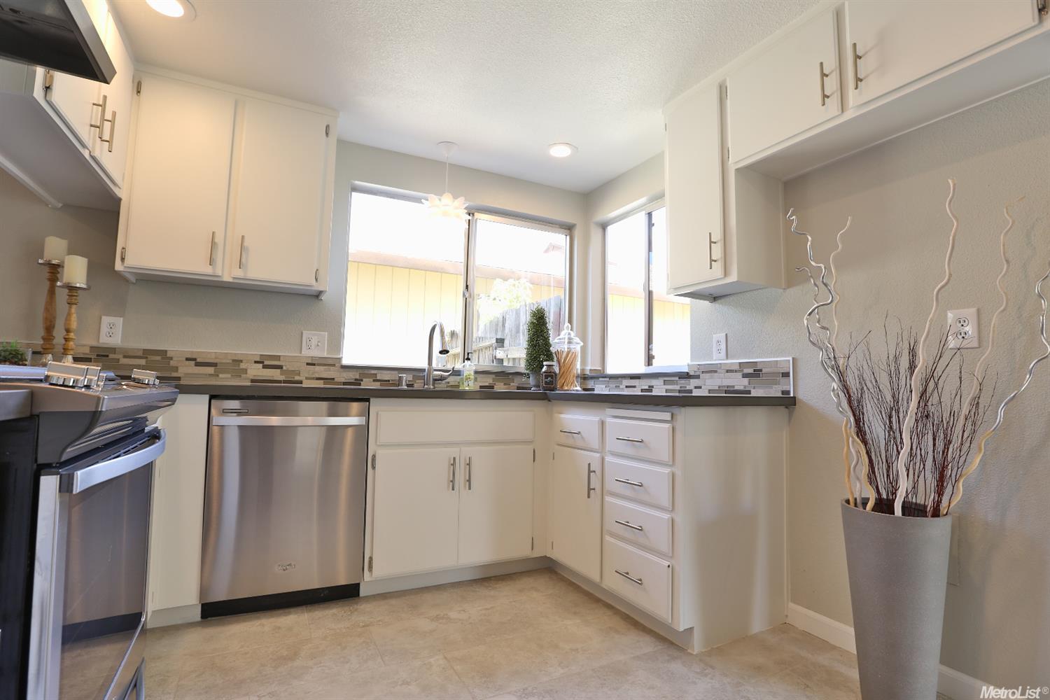 For Sale: 2247 Green Blossom Rancho Cordova, CA 95670