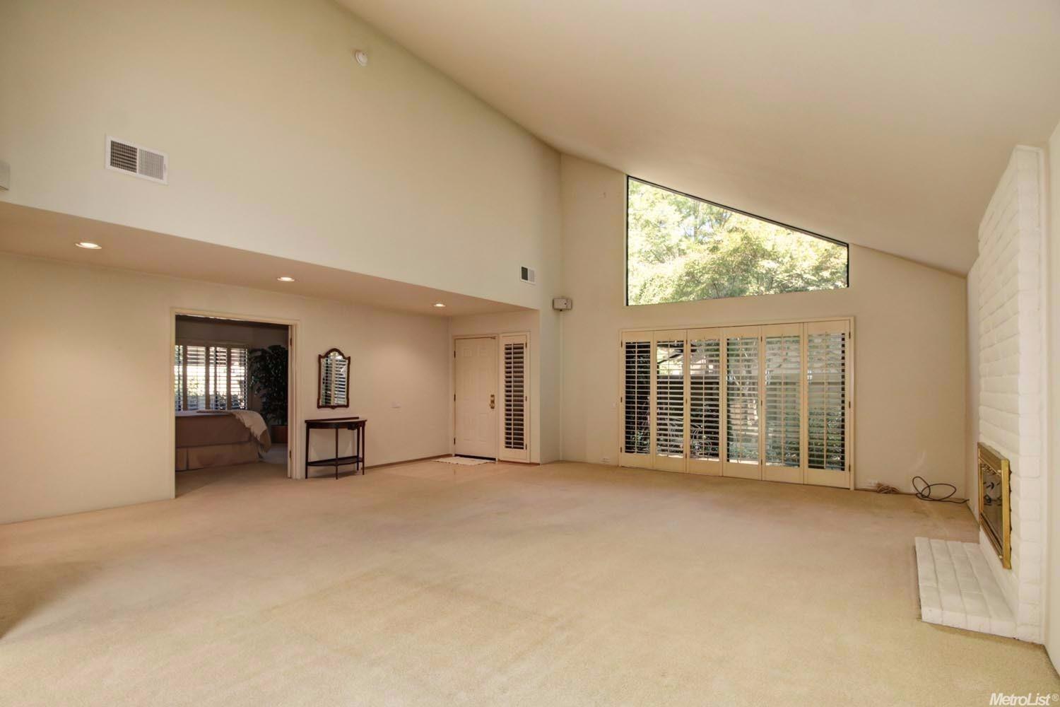 1808 Discovery Village Ln