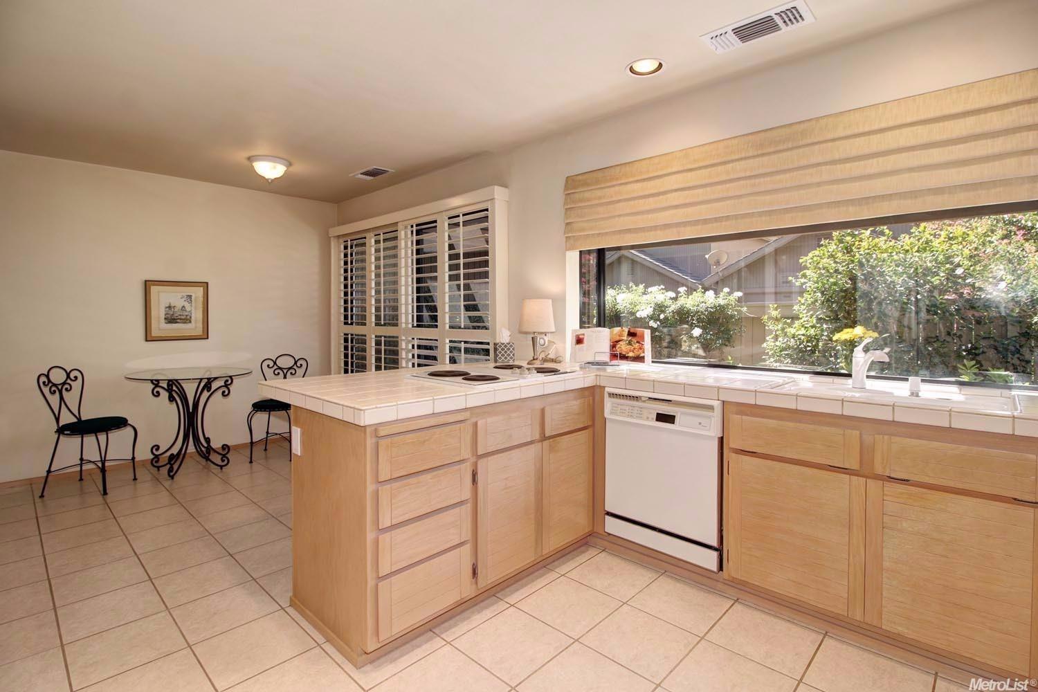 1808 Discovery Village Ln