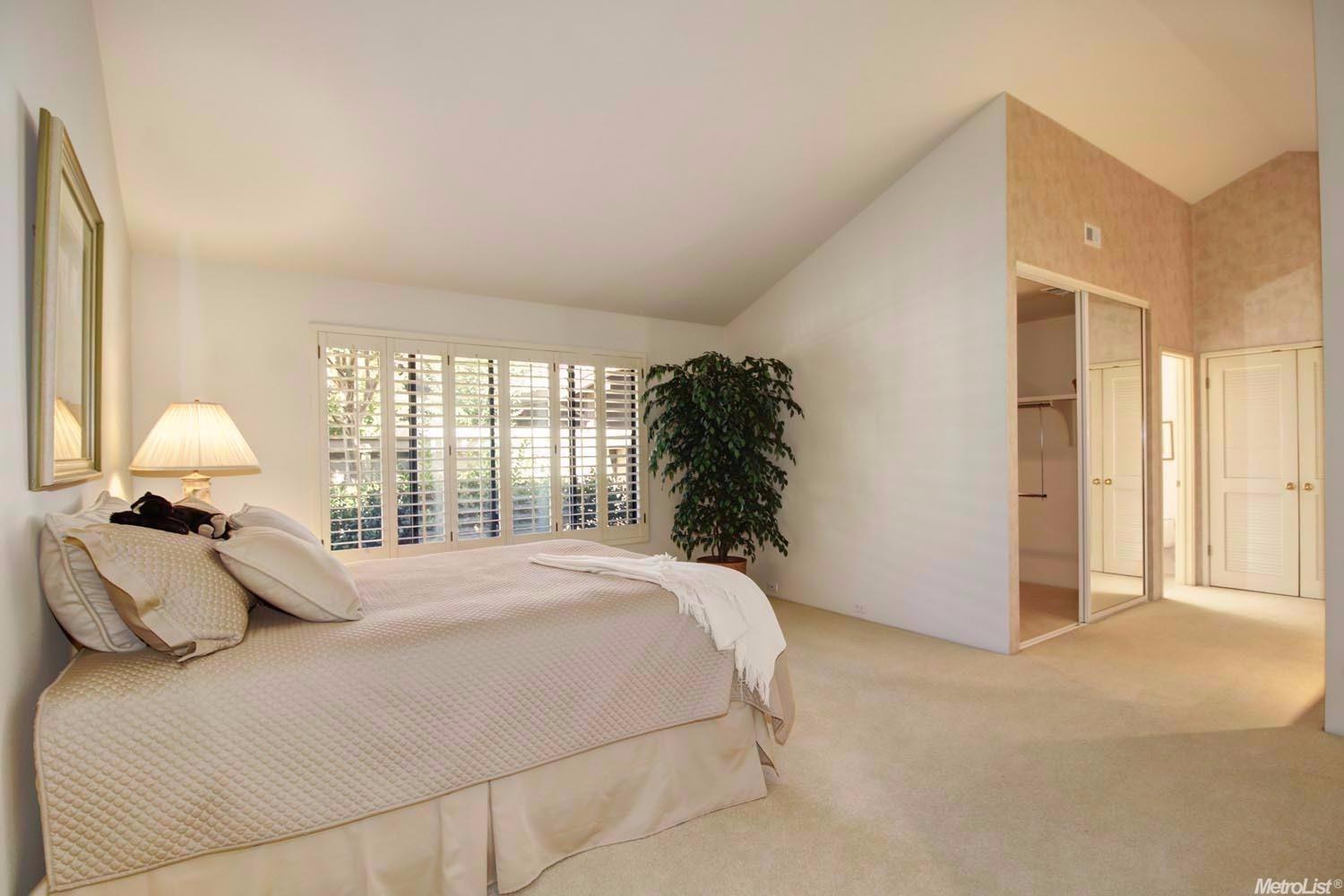 1808 Discovery Village Ln