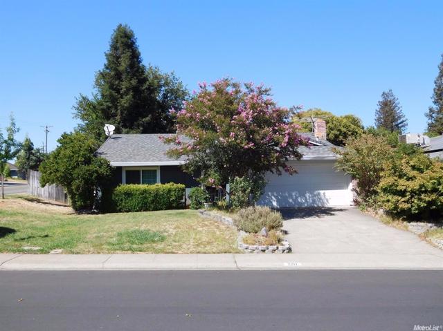 2217 Pinnacles Dr