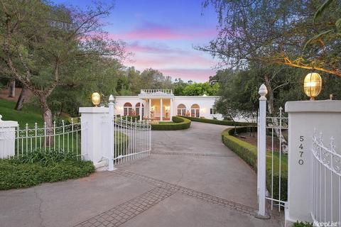 5731 Gold Leaf Ln