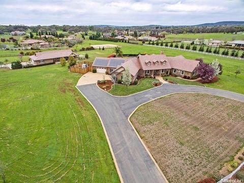 5731 Gold Leaf Ln