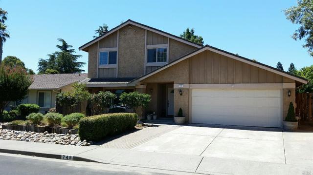 260 Loch Lomond Dr