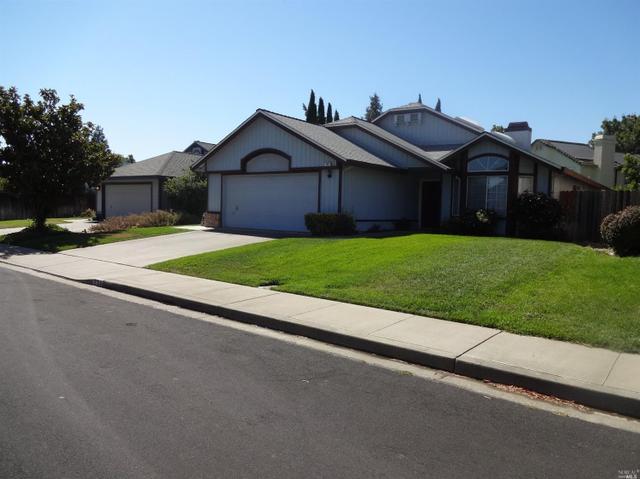 450 Eagle Ln