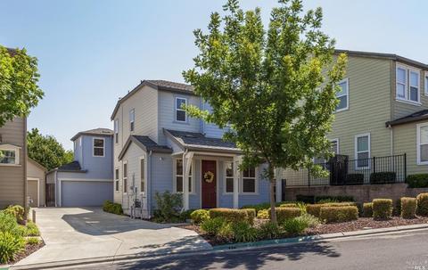 1030 Amber Ridge Ln