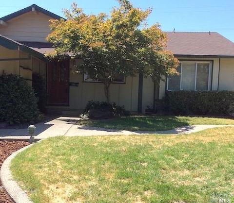 260 Bowline Dr