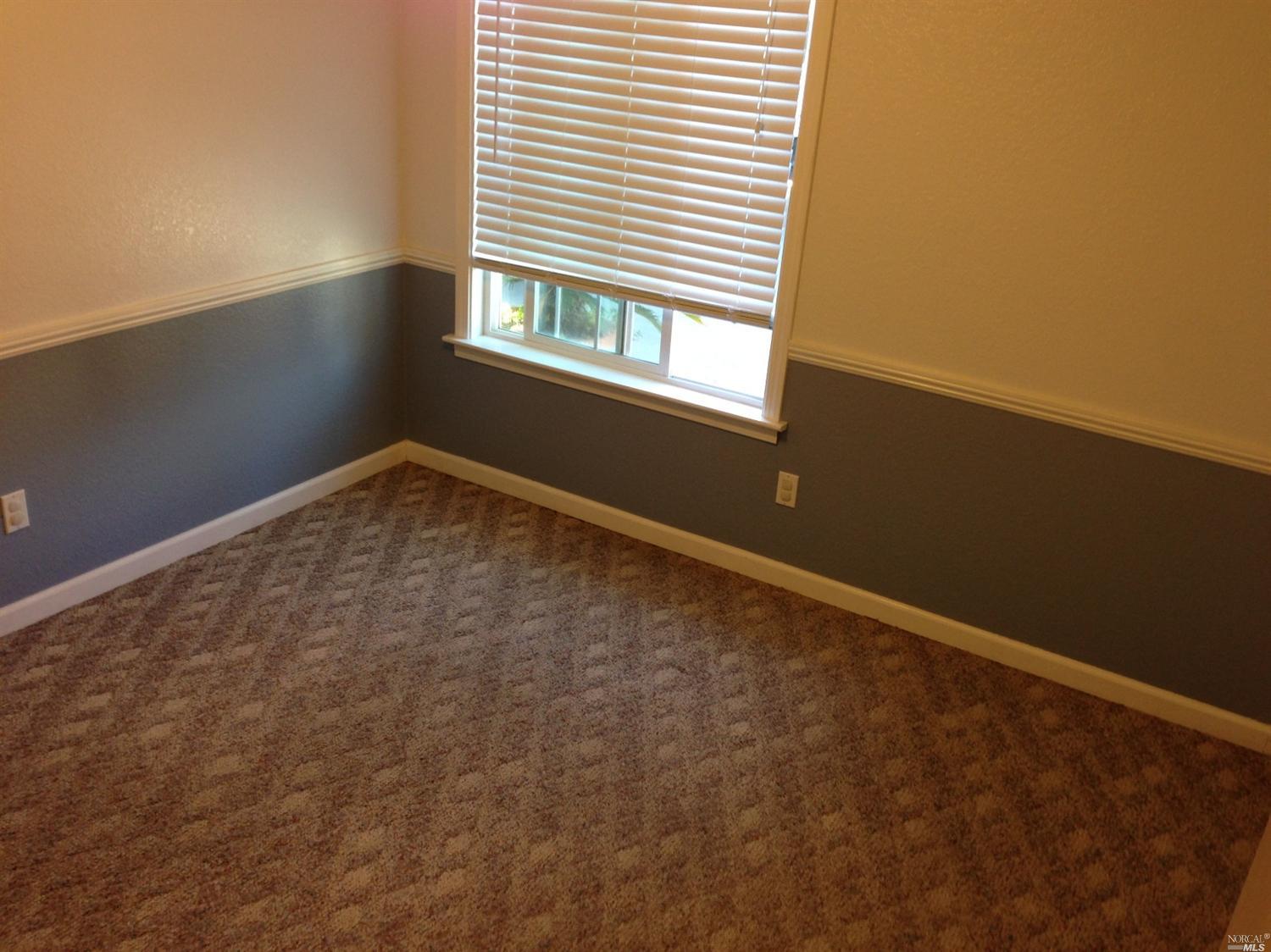 For Sale: 810 Marshall Rd Vacaville, CA 95687