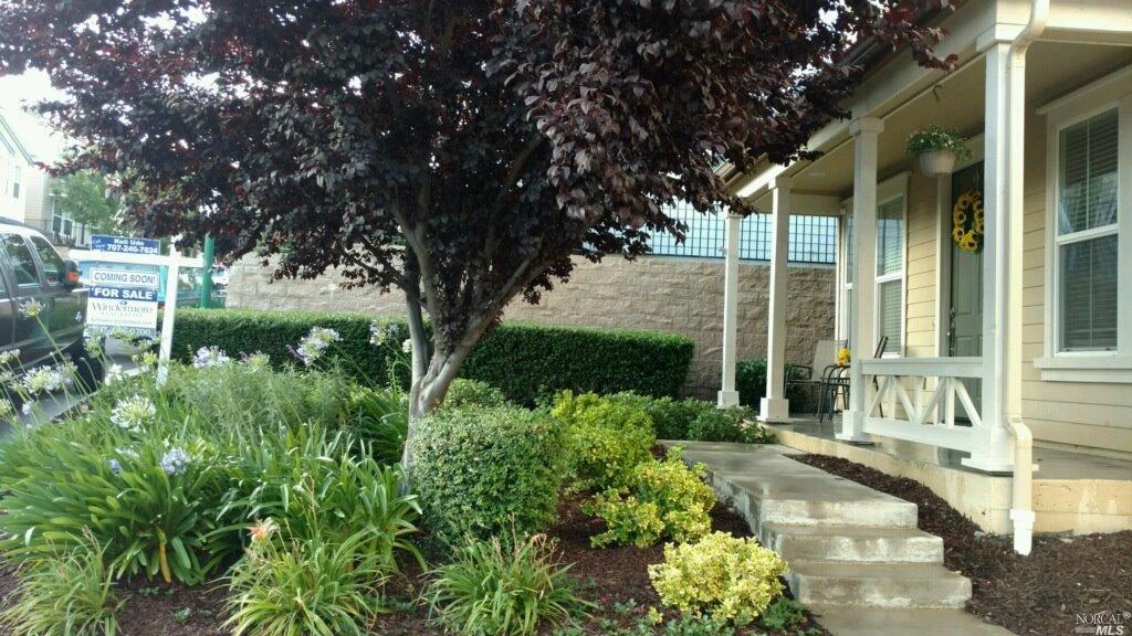 For Sale: 1128 Amber Ridge Ln Vacaville, CA 95687