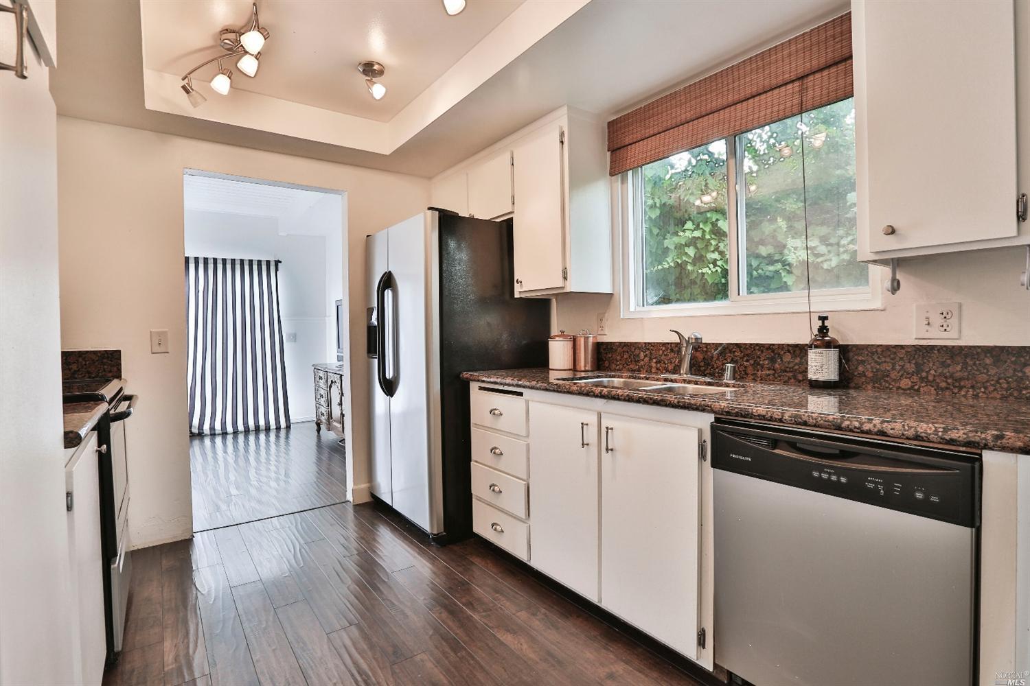 For Sale: 487 Alamo Creek Ct #C Vacaville, CA 95688