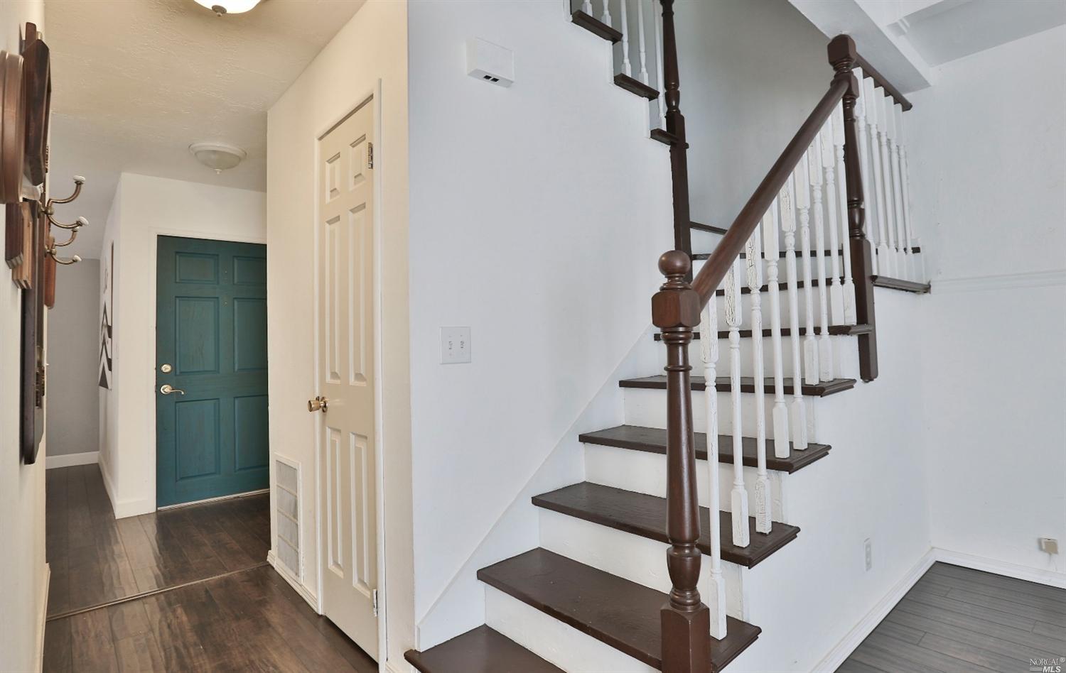 For Sale: 487 Alamo Creek Ct #C Vacaville, CA 95688