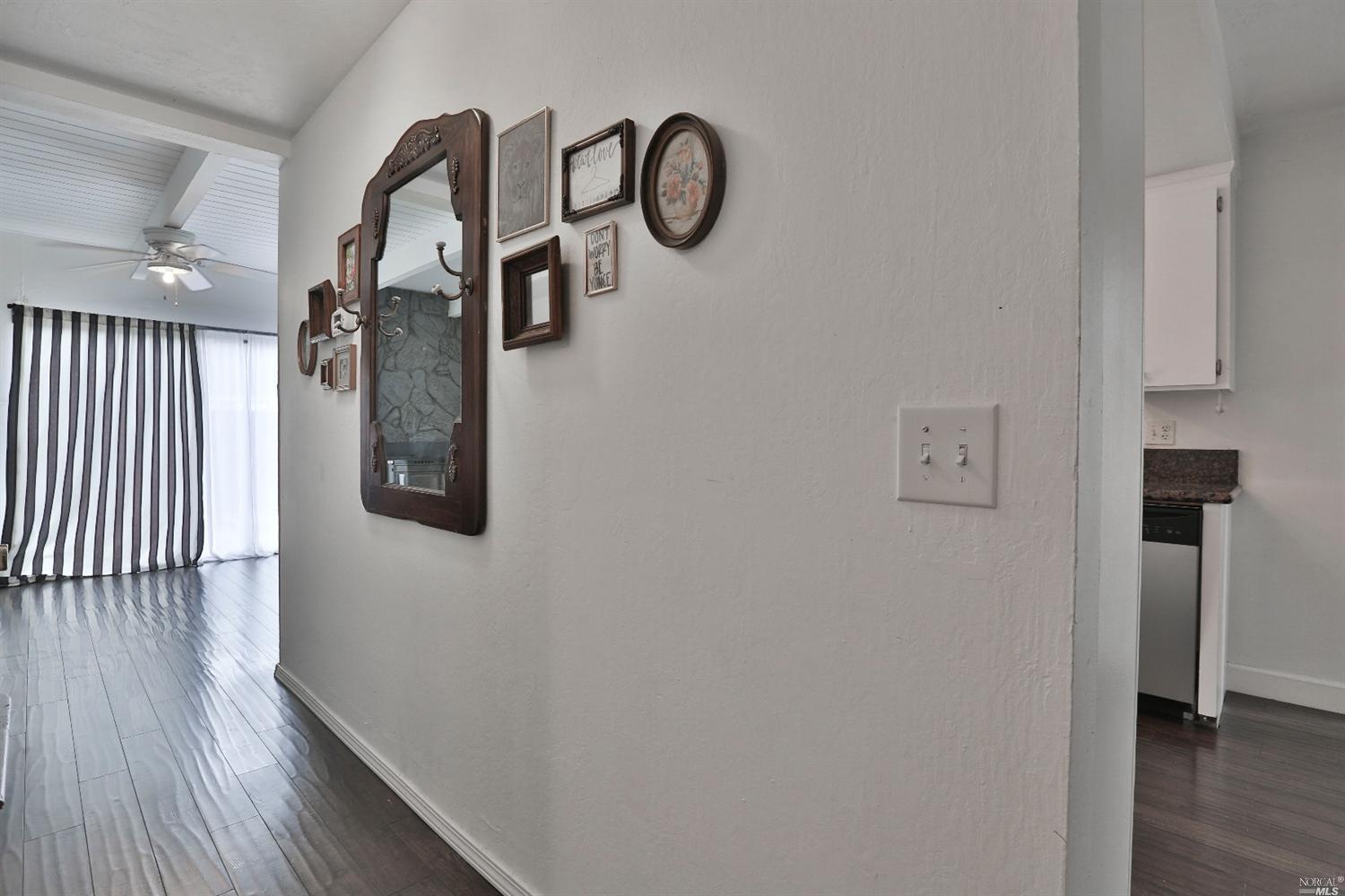 For Sale: 487 Alamo Creek Ct #C Vacaville, CA 95688
