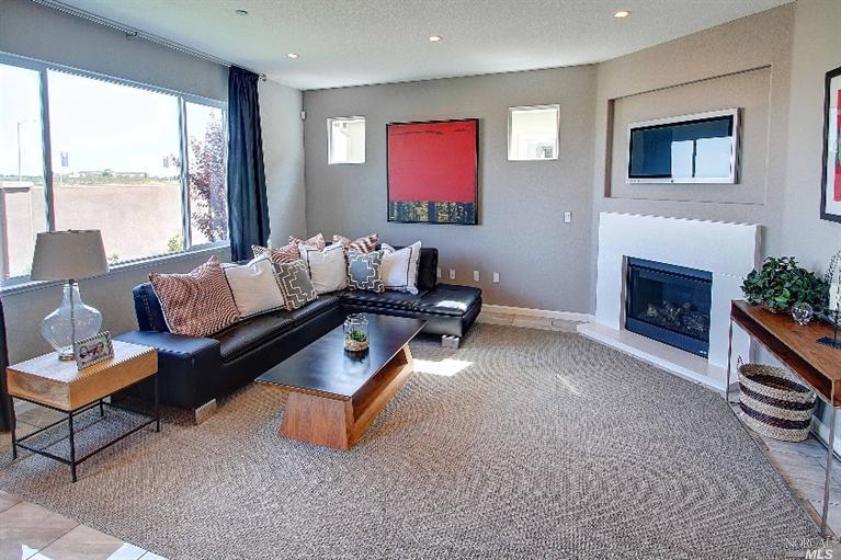 1012 Carlisle Ct