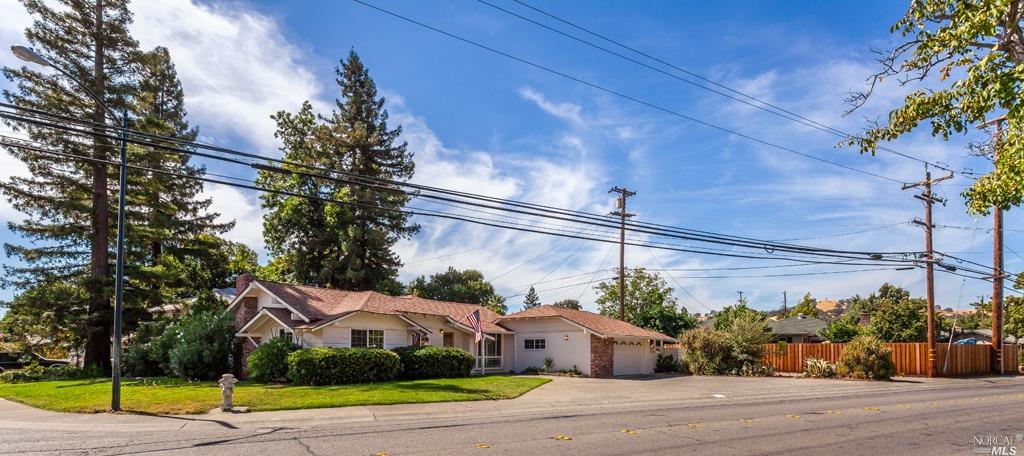 401 Buck Ave
