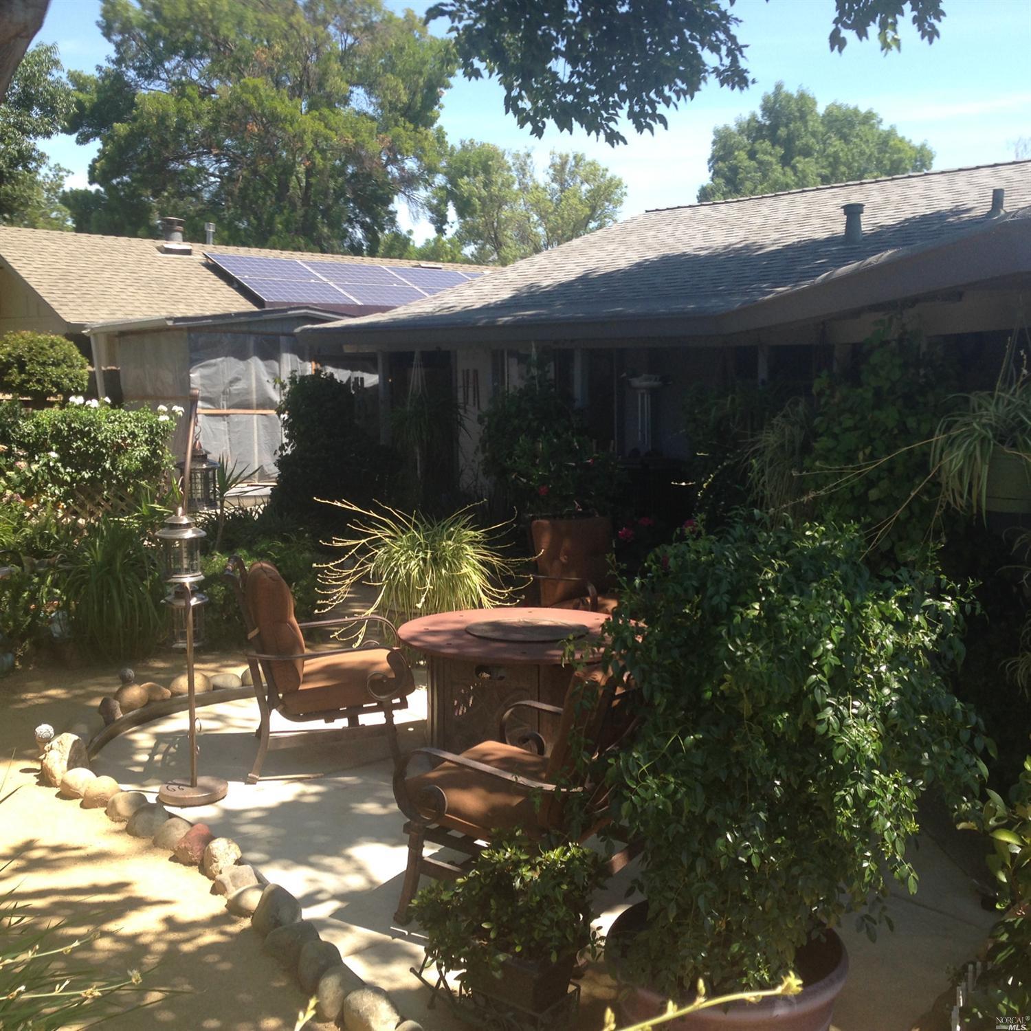 For Sale: 716 Apricot Ln Winters, CA 95694